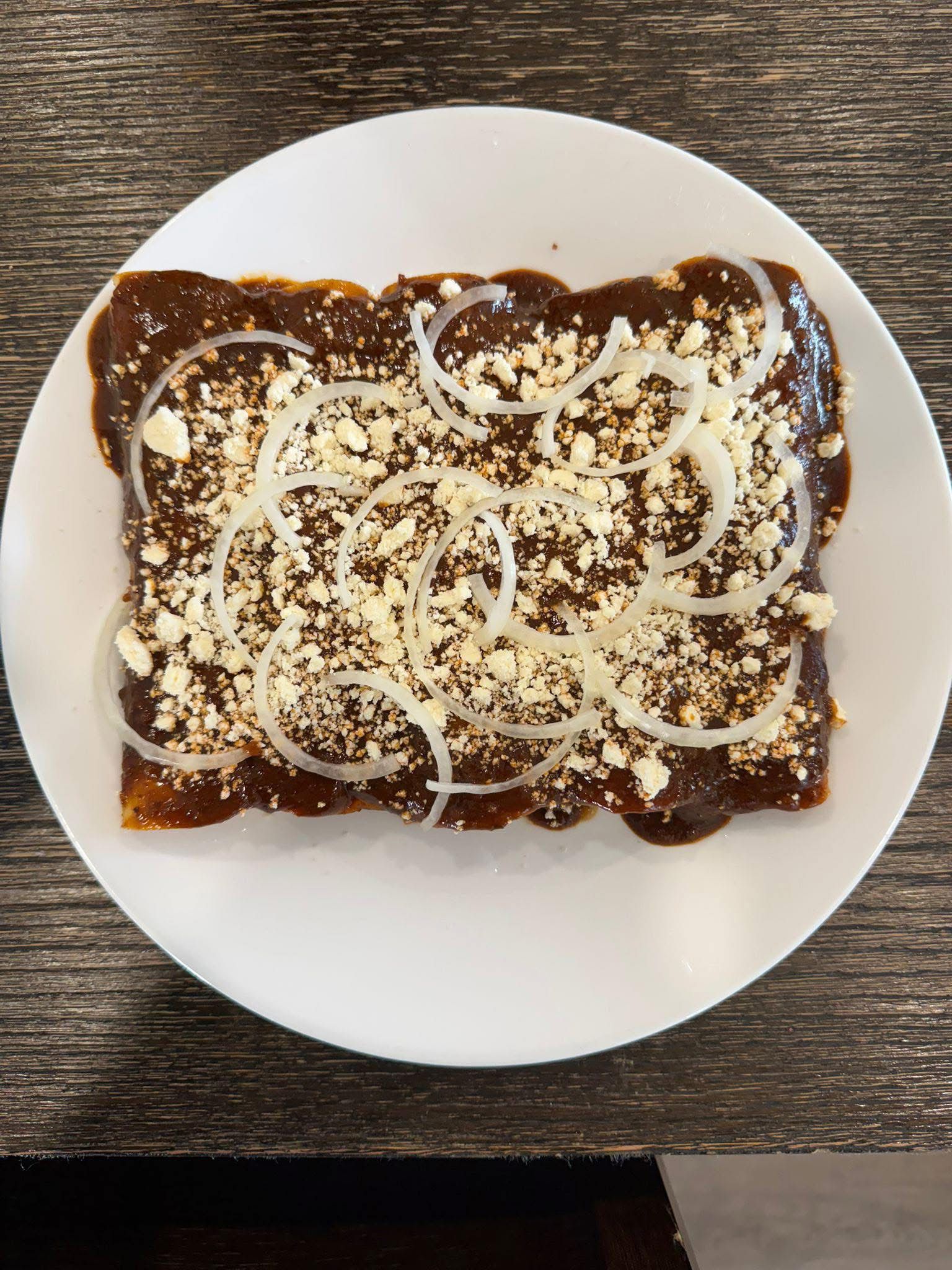 Enchiladas de Mole 1